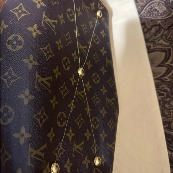 Brown Monogram Handbag - Picture 5 of 7